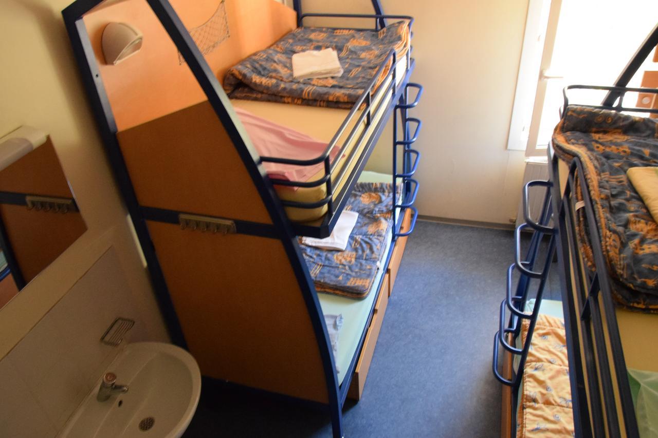 Auberge De Jeunesse Jas De Bouffan Aix-en-Provence Zewnętrze zdjęcie
